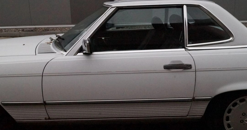 Mercedes-Benz SL cena 42900 przebieg: 149928, rok produkcji 1988 z Janikowo małe 781